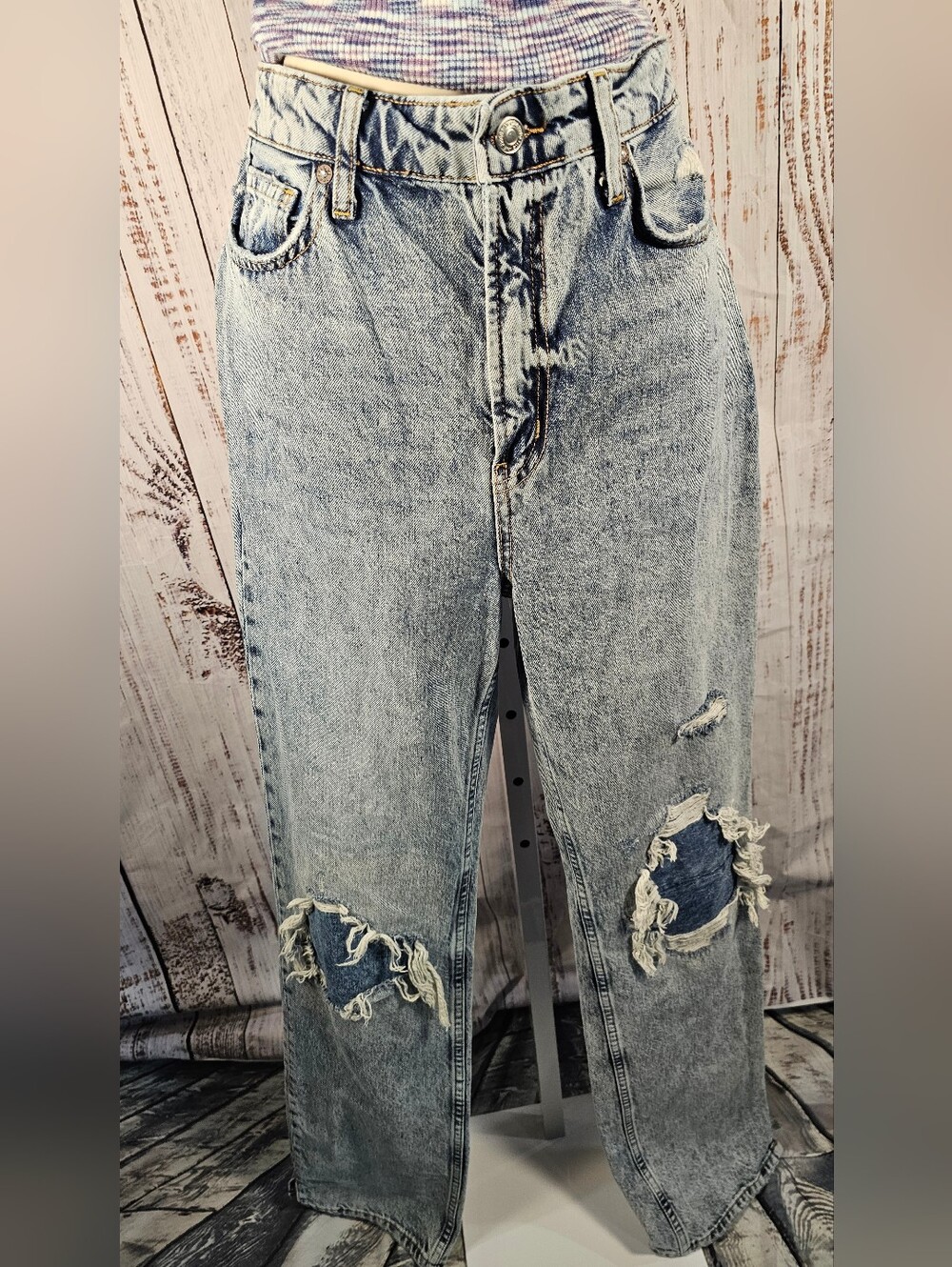 WE THE FREE Twenty Eight Distressed Straight Leg Jeans Acid Wash NWT Size 28